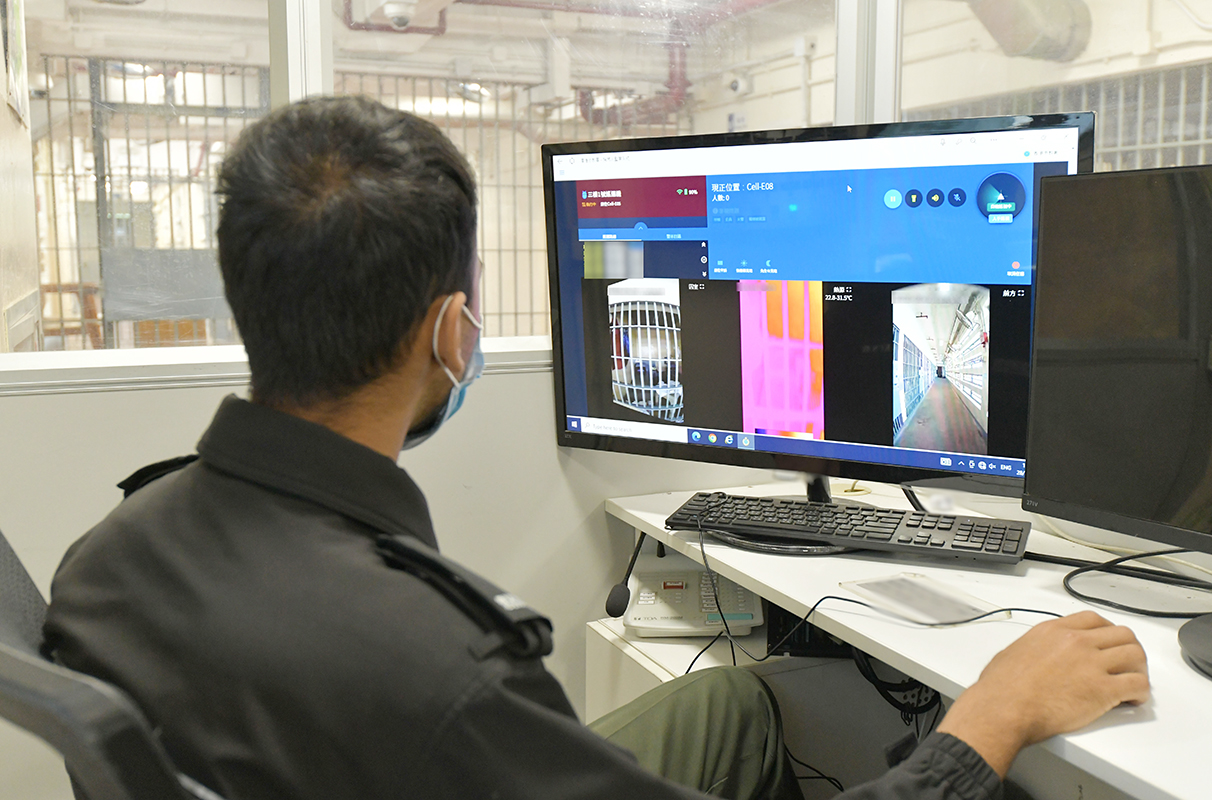 本署在石壁監獄引入「機械人監察系統2.0」，協助懲教人員加強巡邏監察工作。