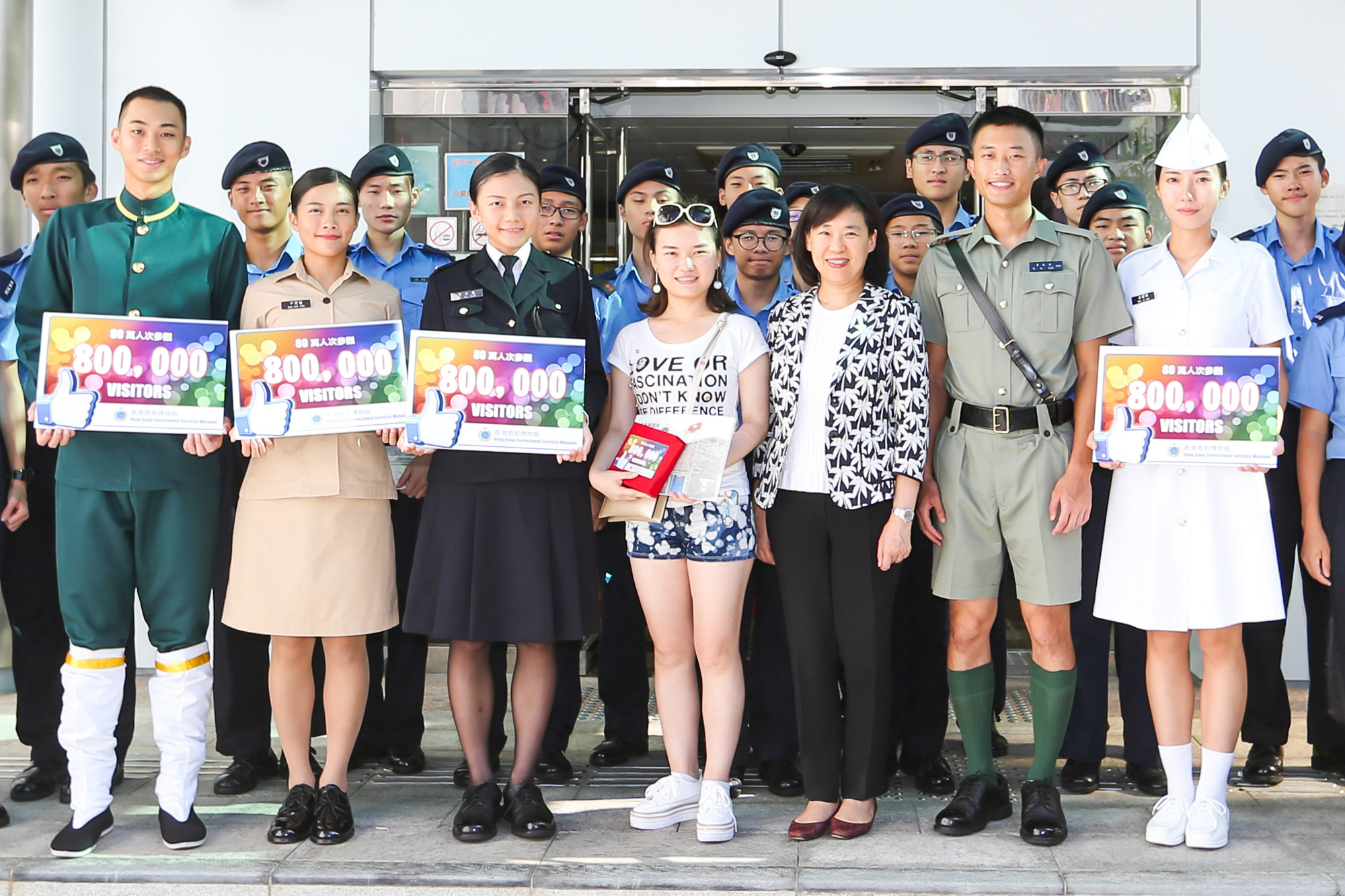 Since its opening in late 2002, over 800 000 visitors have visited the Hong Kong
Correctional Services Museum.