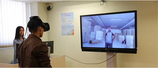 'LIFE GYM: The positive living centre for men' was set up at Stanley Prison for managing psychological problems and developing a pro-social and healthy lifestyle in male adult persons in custody.  Its full-scale trial run was launched on 19 November 2018. The technology of Virtual Reality (VR) will be employed in this programme to enhance the skills of persons in custody in anger management and handling situations pertaining to reoffending behaviours. In 2018, we continued our research in collaboration with renowned academics and researchers in the study of psychological correlates of youth offending problems. Relevant research findings on criminal attitude and aggression tendency of young offenders and psychological intervention programme on family relationship and parenting work were shared and presented in different professional platforms including the Society for Research on Adolescence Biennial Meeting in USA in April 2018 and the International Conference on Child and Adolescent Psychopathology in Malaysia in August 2018.