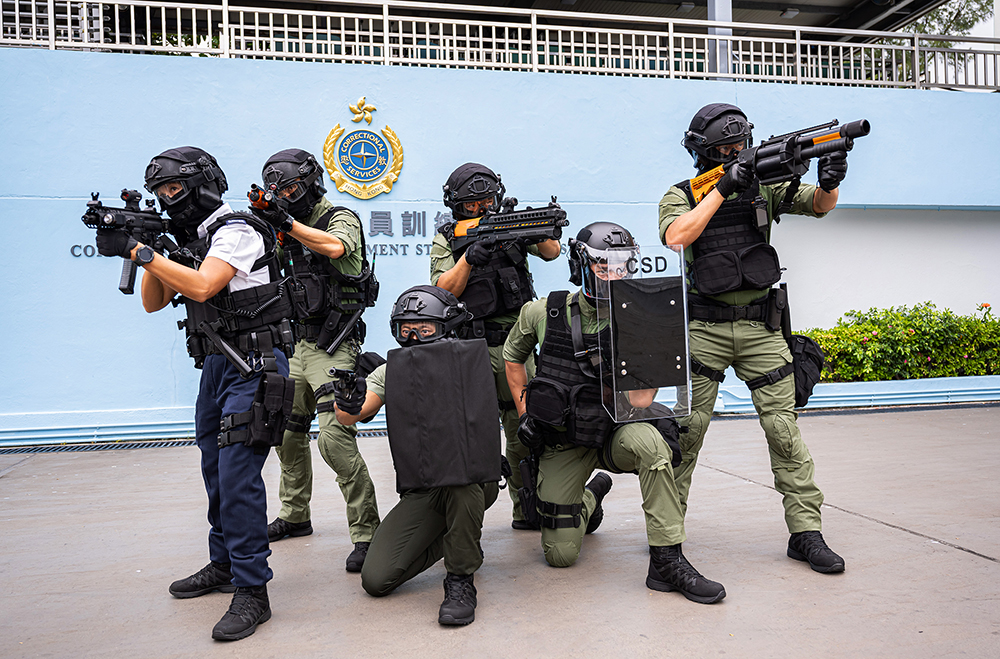 Members of the RRT wear multi-function anti-stab vests which are flame retardant. The components of the vest can be changed to meet operational needs such as carrying ammunition or other equipment.