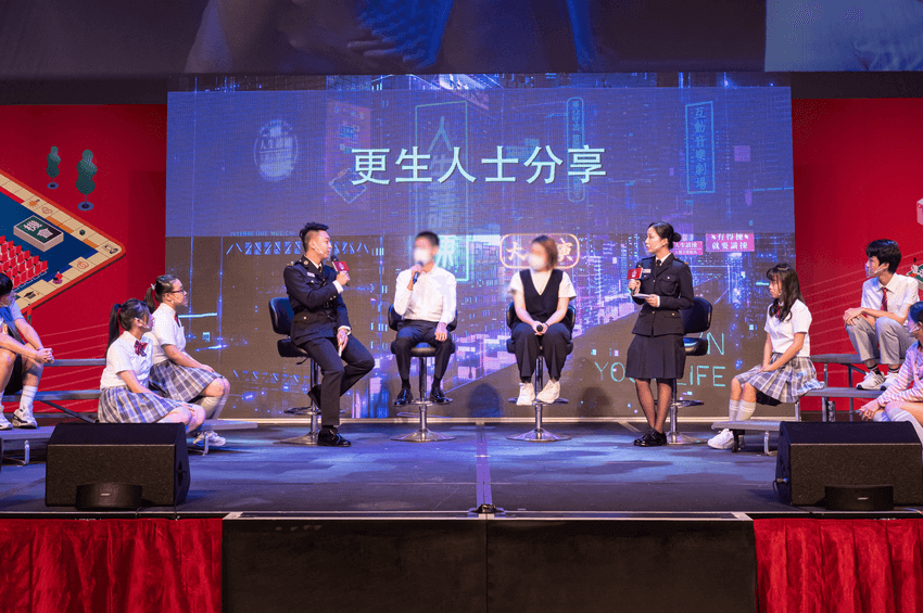 A rehabilitated person shares how he committed crime and the lesson learnt during the interactive musical drama “Own Your Life” to enable students to obtain an understanding of the heavy price to pay for committing crime.