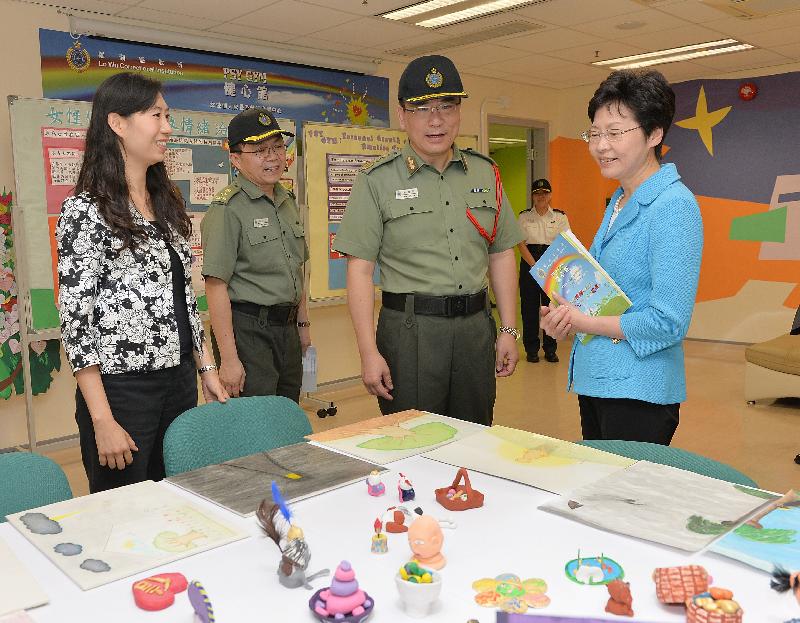 Mrs Lam (first right) tours the psychological counselling centre "Psy Gym".