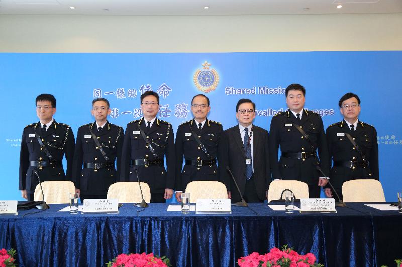 The Commissioner of Correctional Services, Mr Yau Chi-chiu (centre), today (February 16) leads directorate officers to brief the media on the Department's work over the past year and the year ahead.