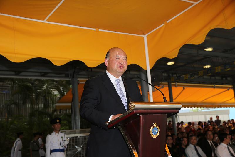 The Chief Justice of the Court of Final Appeal, Mr Geoffrey Ma Tao-li, addresses a Correctional Services Department (CSD) passing-out parade at the Staff Training Institute of the CSD in Stanley today (June 17).