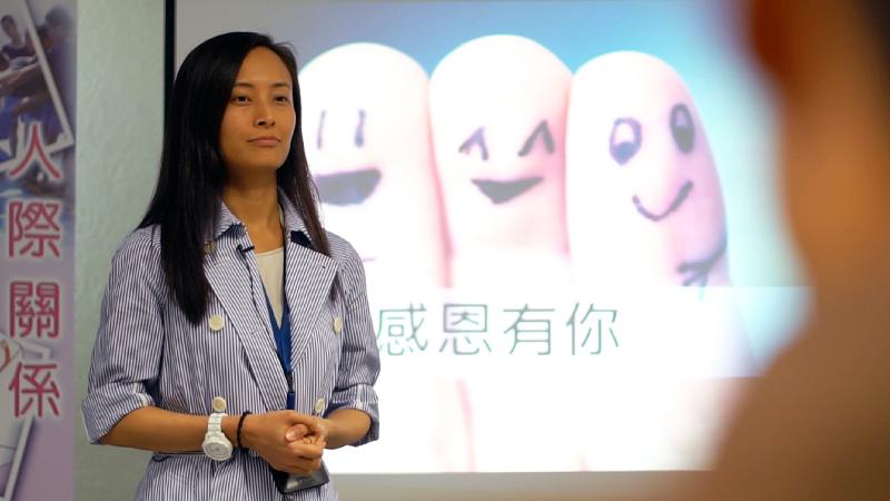 The Correctional Services Department today (October 22) released a video detailing the rehabilitation experience of a person in custody. In this scene, the clinical psychologist of Stanley Prison, Ms Yeung Hoi-man, says that Ah Shing (false name) was hot-tempered when he was admitted into prison but has changed gradually after receiving psychological treatment.