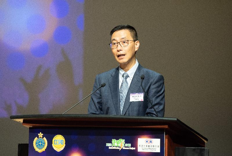 The Correctional Services Department and the Chinese Manufacturers' Association of Hong Kong held a kick-off show of a musical drama campaign called "Own Your Life" today (October 9). Photo shows the Secretary for Education, Mr Kevin Yeung, speaking at the kick-off show.
