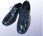 Uniform shoes